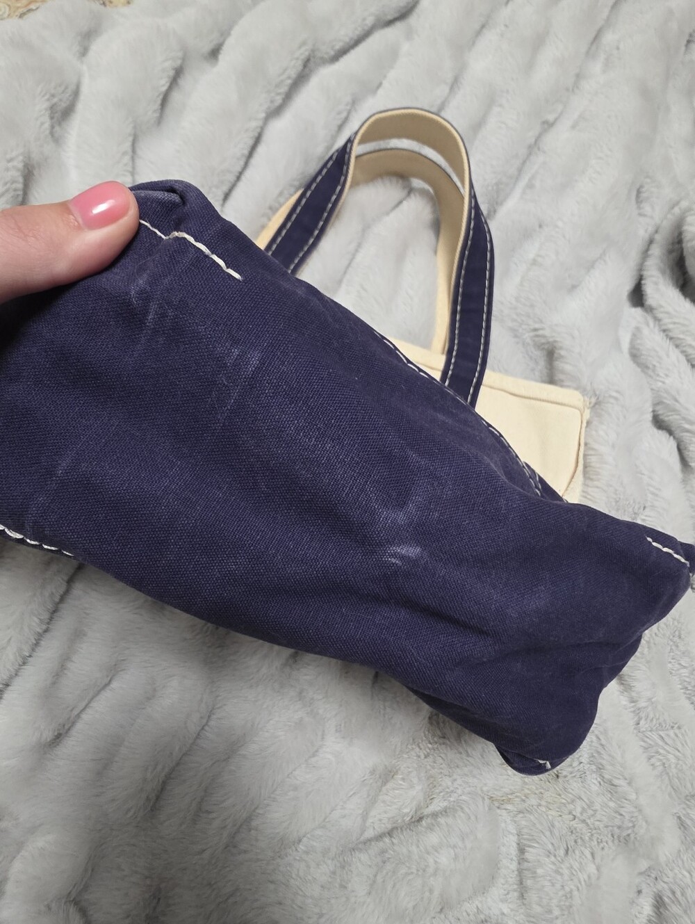L.L. Bean Boat And Tote Classic Navy - Picture 5 of 10